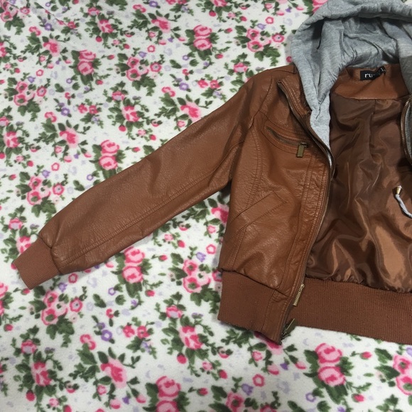 Jacket - Picture 2 of 2