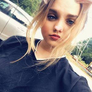 Meet your Posher, April