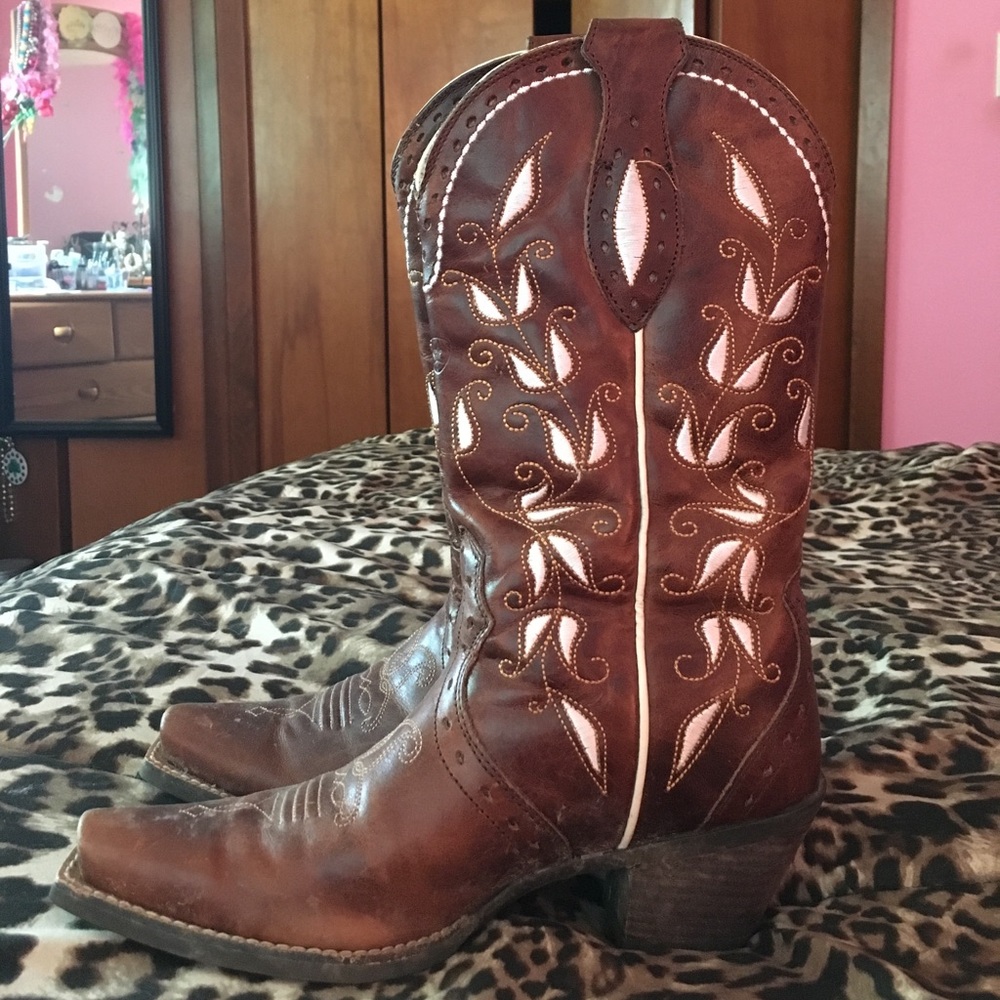 Ariat cowboy boots