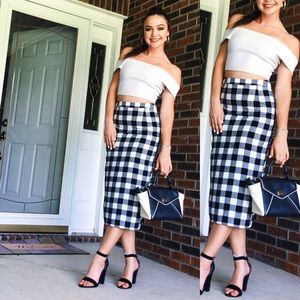 Checkered / gingham black and white pencil skirt