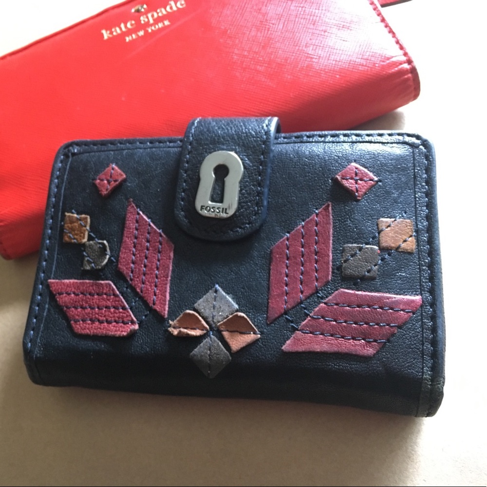 Small Fossil Wallet in Midnight Blue
