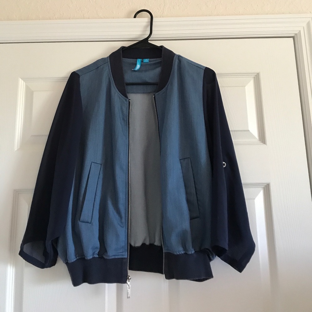 Light weight jacket