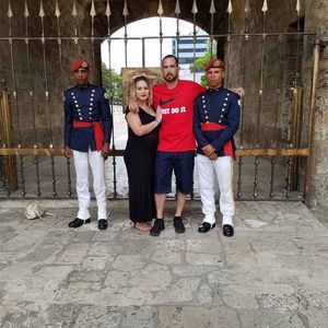 Meet your Posher, Manny y erika