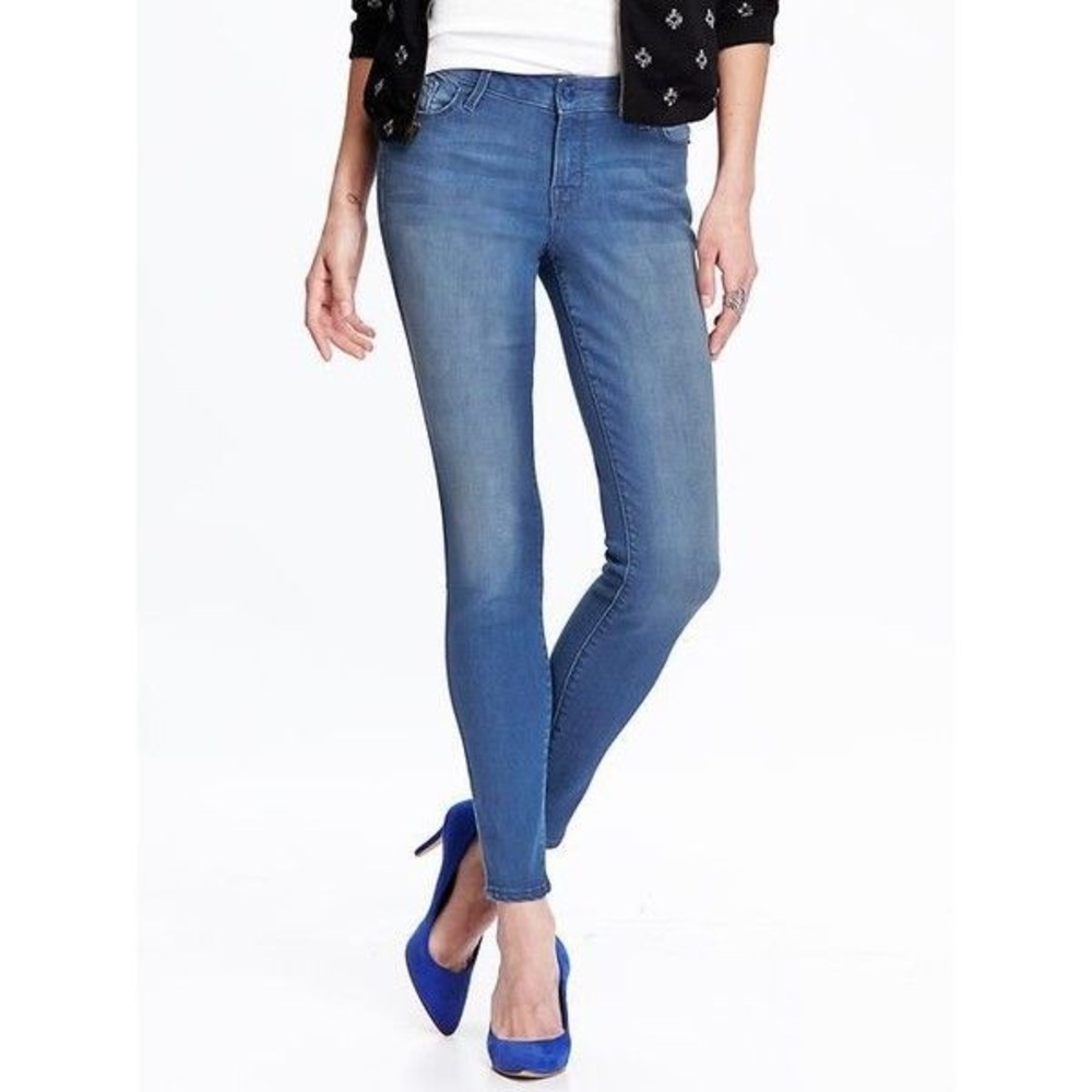 Old Navy, skinny, low rise, "the Diva" blue jeans