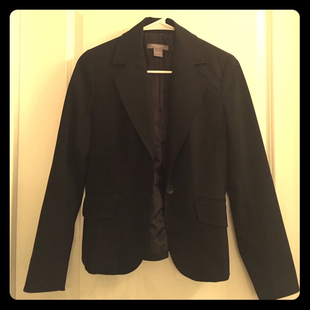 Ann Taylor black blazer in Petite