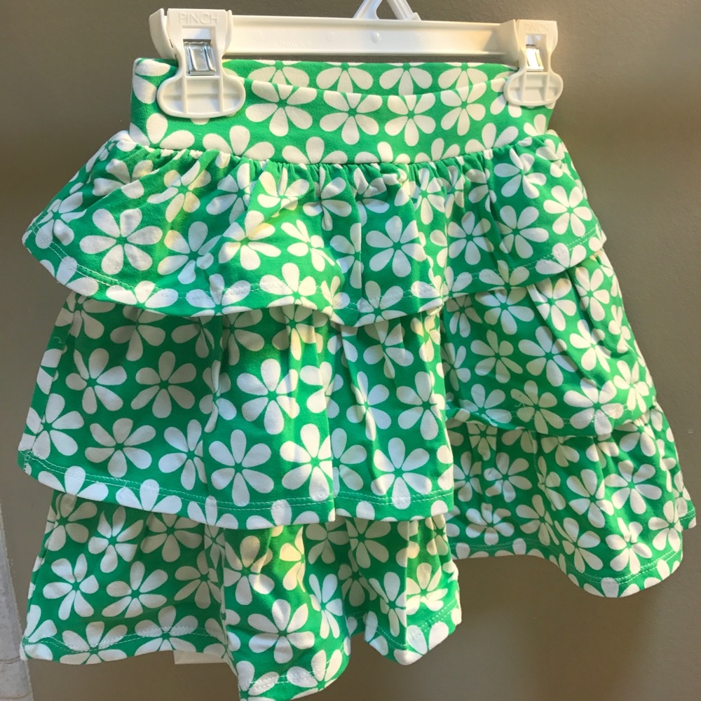 Girls cotton skirt (NWT)