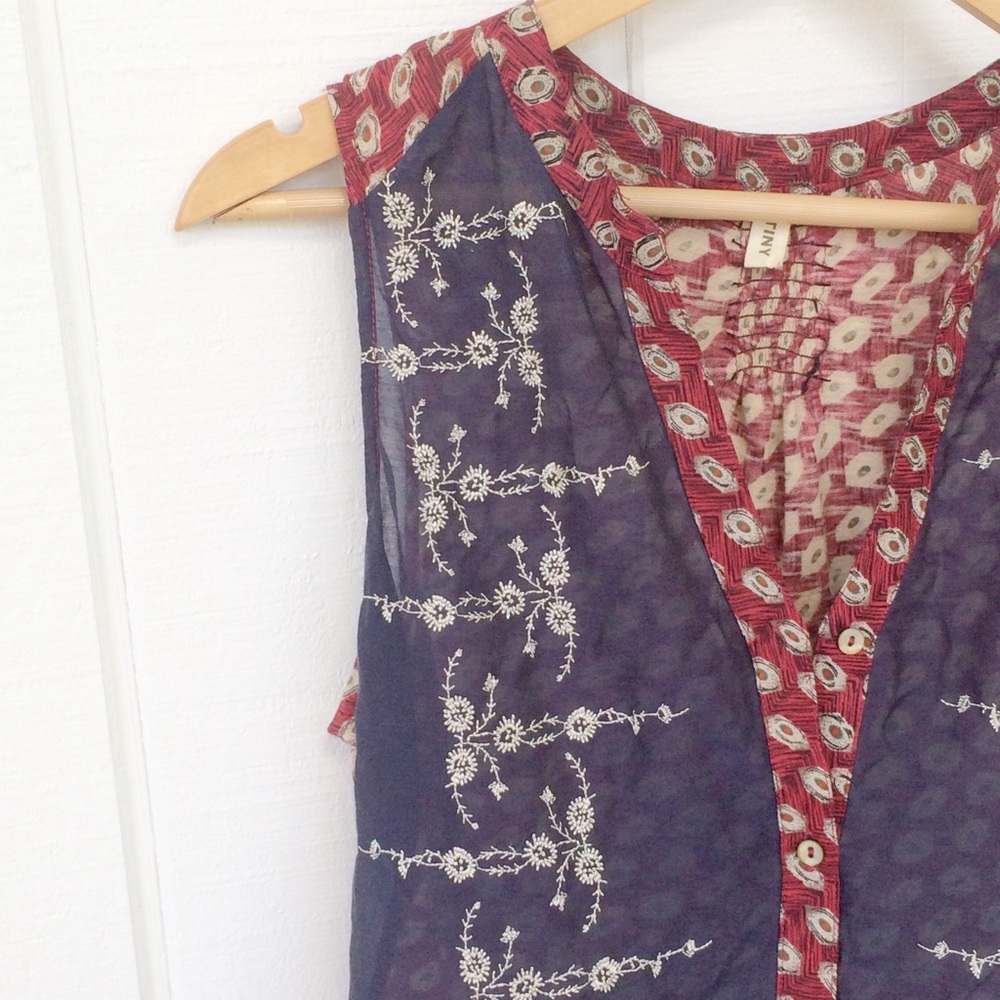 Tiny (Anthro) hi low embroidered Blouse sleeveless