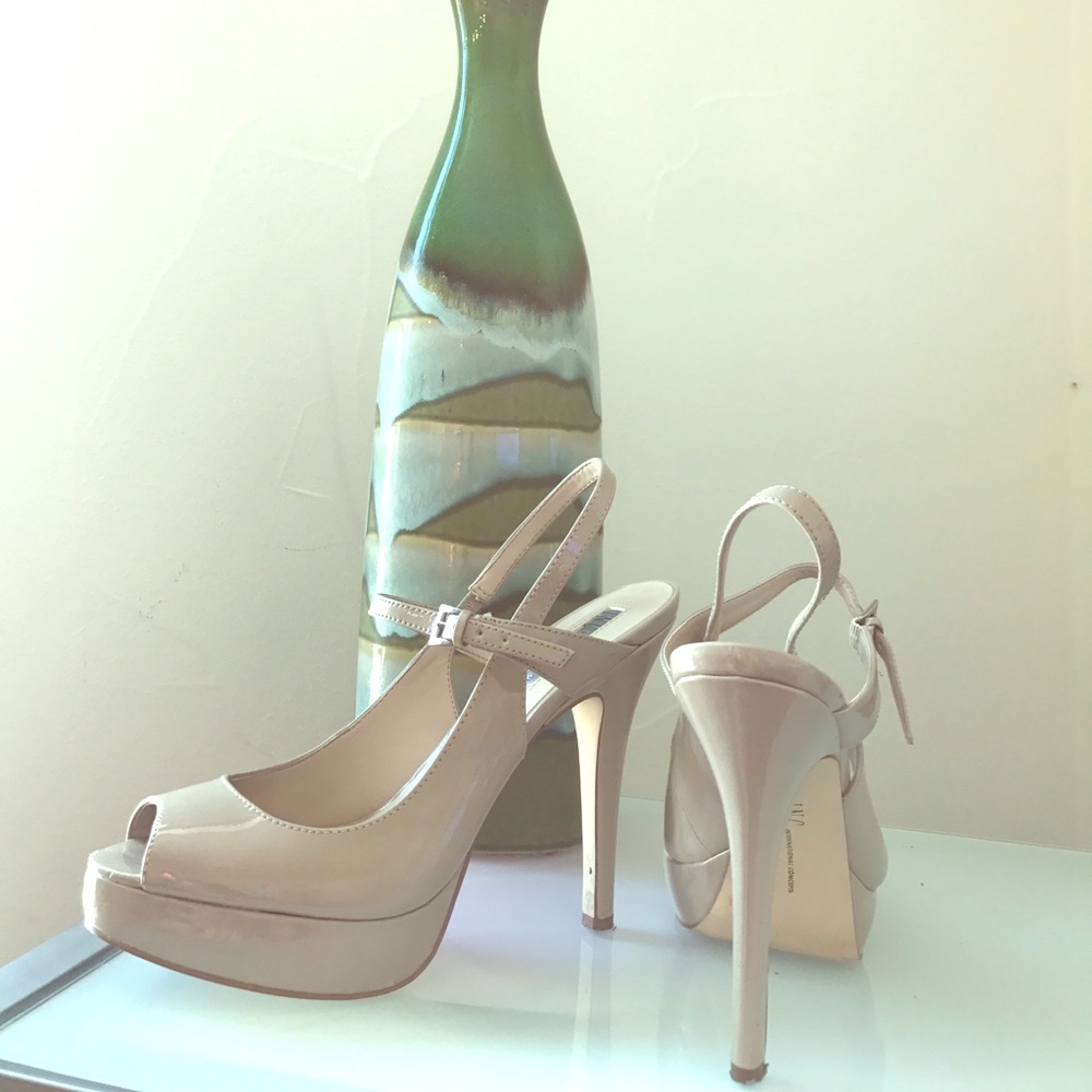 Tan Patent Leather High-Heels "sexy!"