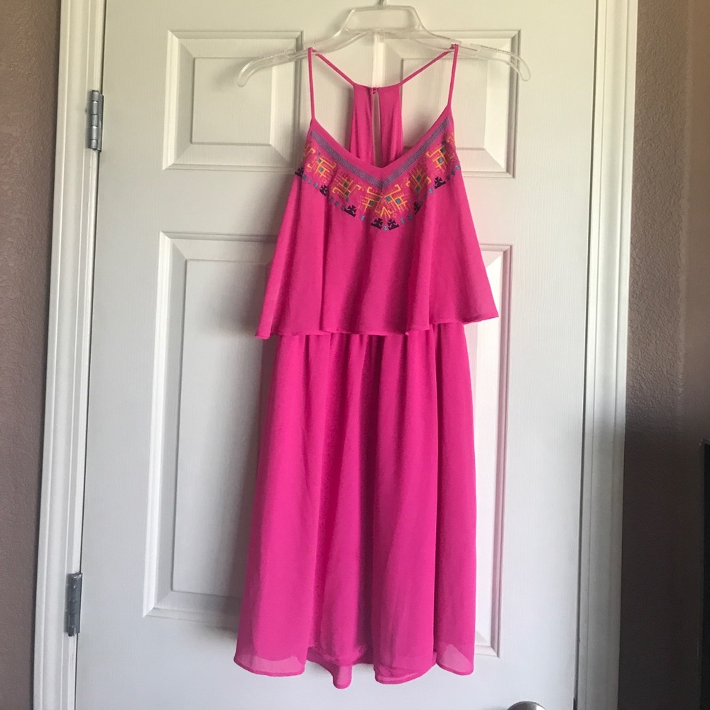 DRESS LOT - Picture 6 of 7