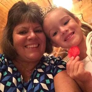 Meet your Posher, Debbie