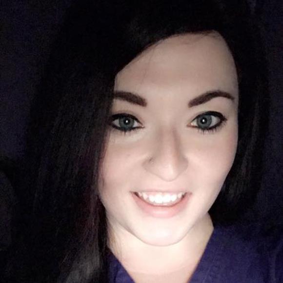 Meet your Posher, Danielle - Picture 1 of 1
