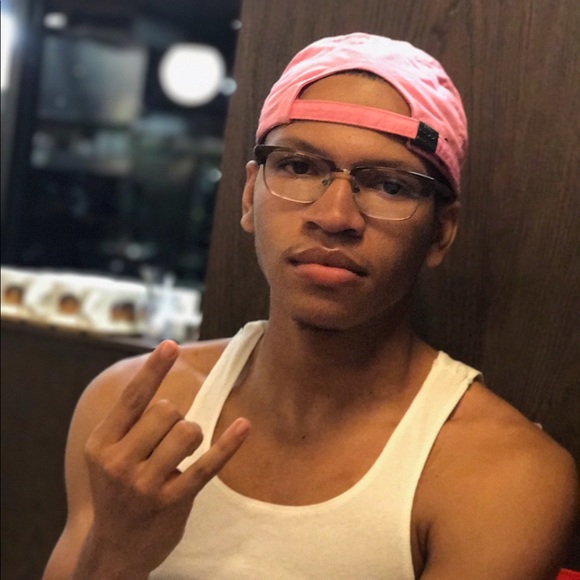 Meet your Posher, Alvin - Picture 1 of 1