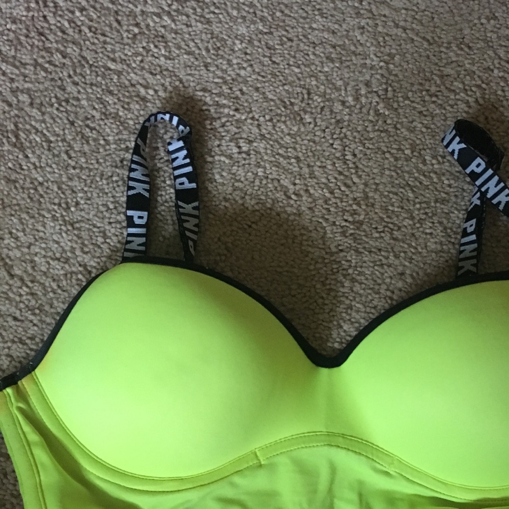 Strappy Victoria secret sports bra!