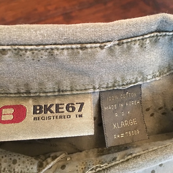 BKE 67 size extra large button down long sleeve - Picture 2 of 7