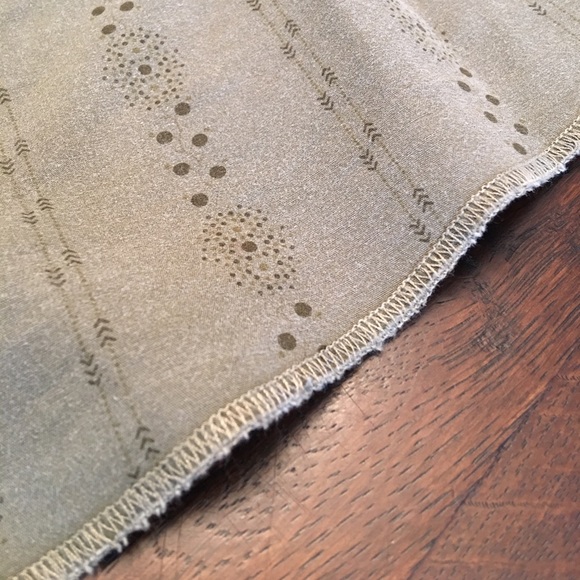 BKE 67 size extra large button down long sleeve - Picture 6 of 7