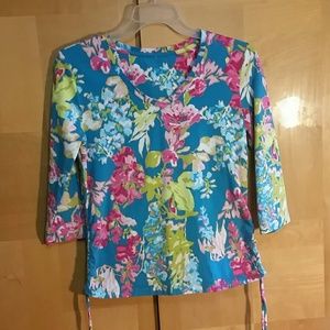 Gorgeous flowered shirt