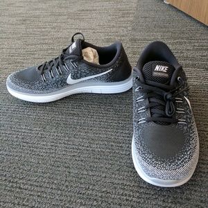 Nike Free Run Distance