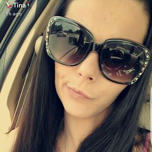 Meet your Posher, Kristina