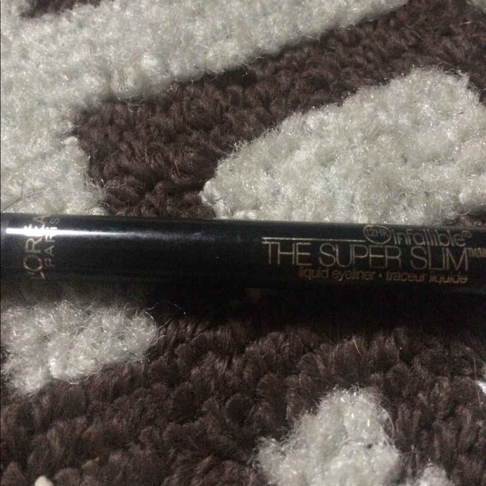 Lóréal infallible the super slim eyeliner in black