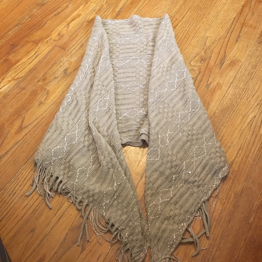 feather print shawl