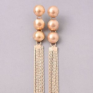 Metal drop earring
