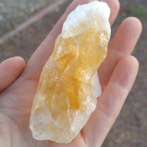 Citrine, the wealth stone. Heal your wealth