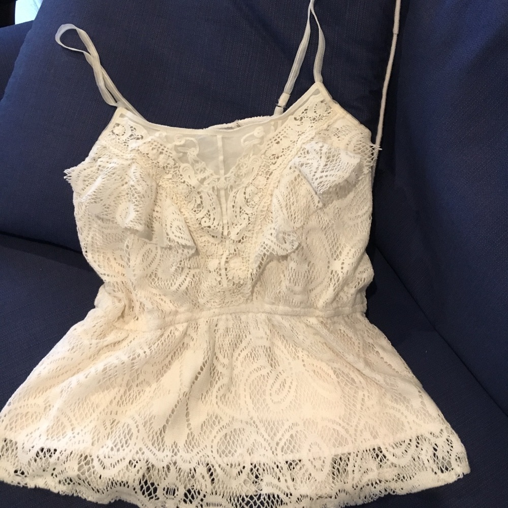 Adorable off white cotton lace top