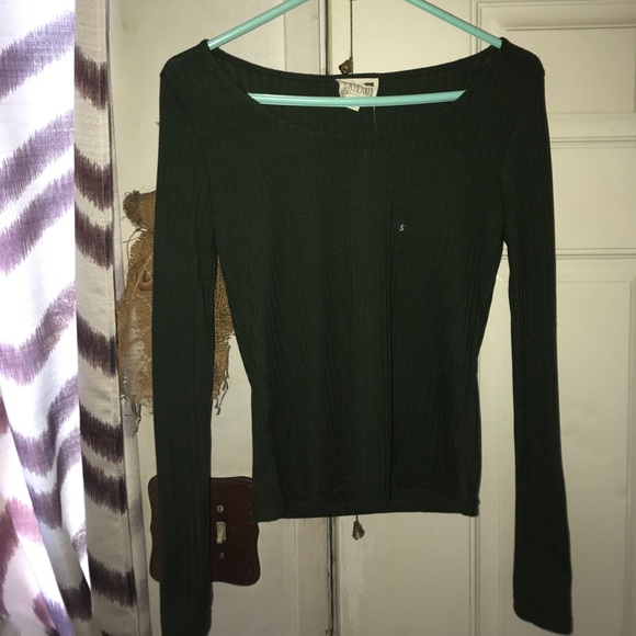 Green shirt - Picture 1 of 2