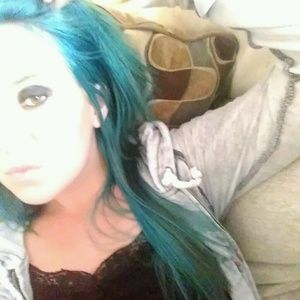 Meet your Posher, Candice