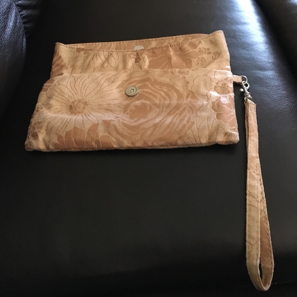 Wristlets - Picture 3 of 8