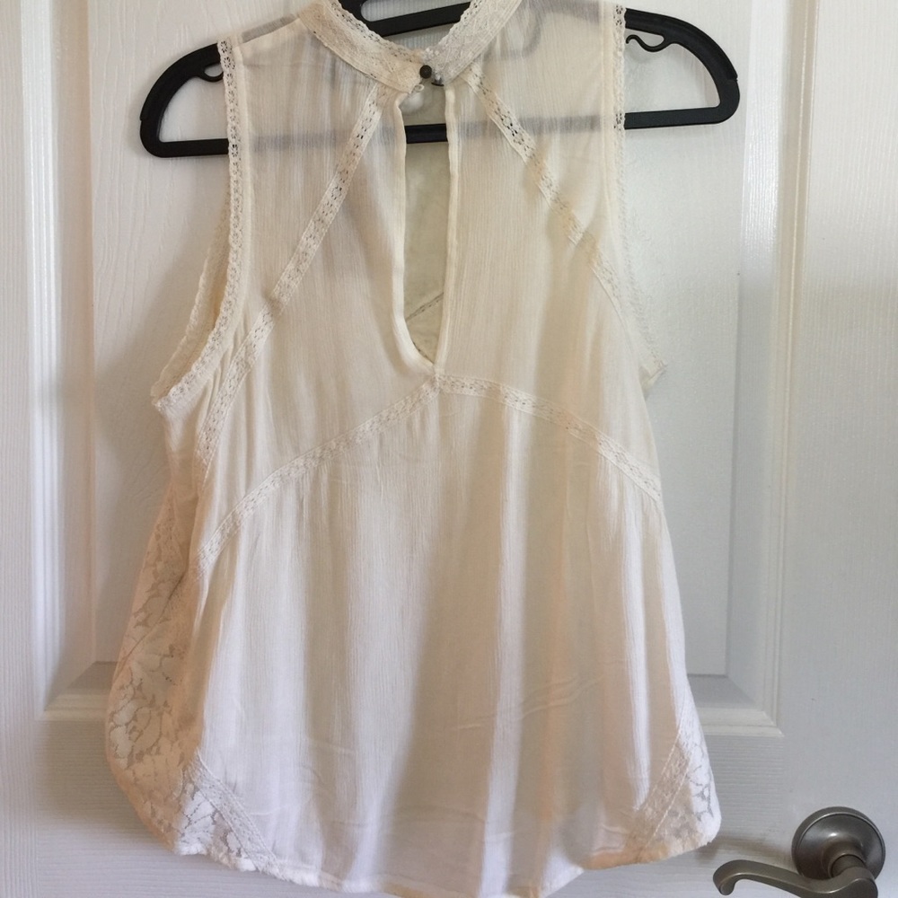 Lacy tank - Picture 2 of 5