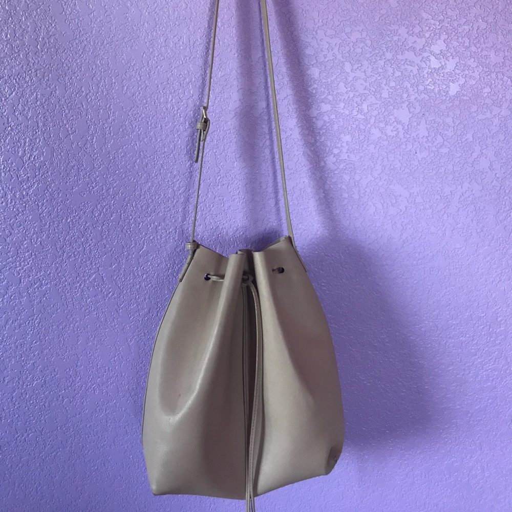 Bucket cross body bag