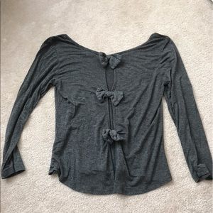 Soft bow back long sleeve