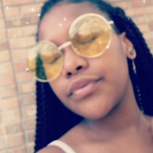 Meet your Posher, Samoj