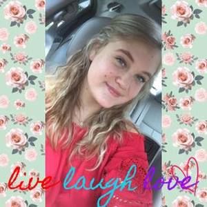 Meet your Posher, Cassandra