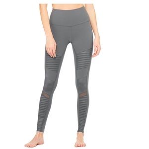 *NEW* Alo Yoga High Waisted Moto Legging