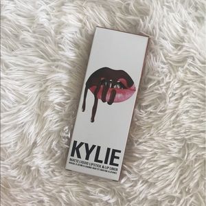 Kylie Jenner lip kit in True Brown K