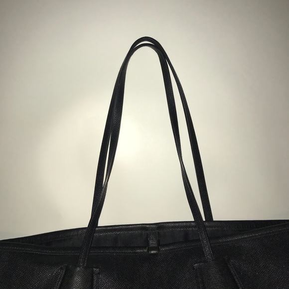 Auth COACH leather tote with Gold accent - Picture 5 of 8