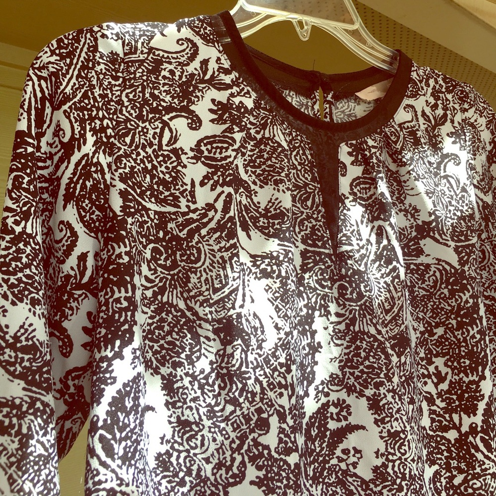 Forever 21: Black/White, Business Casual Top.