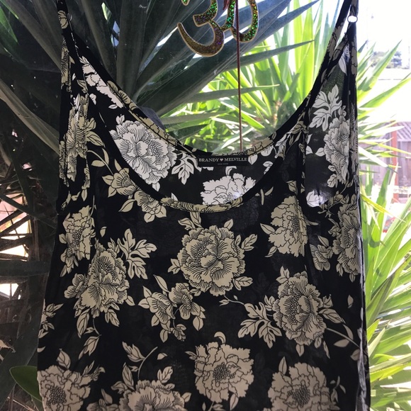 Brandy Melville dress - Picture 1 of 3