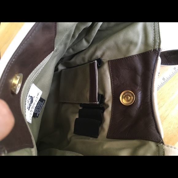 Cowhide Grain Leather Bow Handbag purse storage - Picture 6 of 7