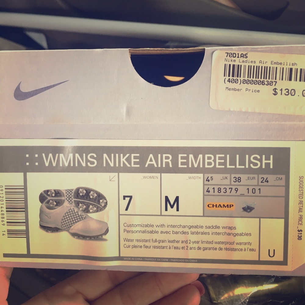 Nike golf women's shoes size 7 Brand NEW