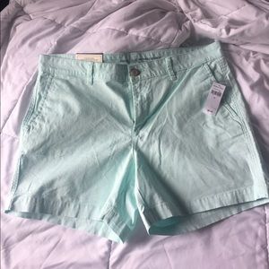 Size 10 NWT gap shorts