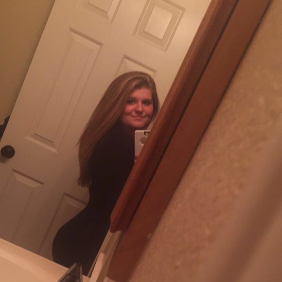 Meet your Posher, Quaye - Picture 1 of 1