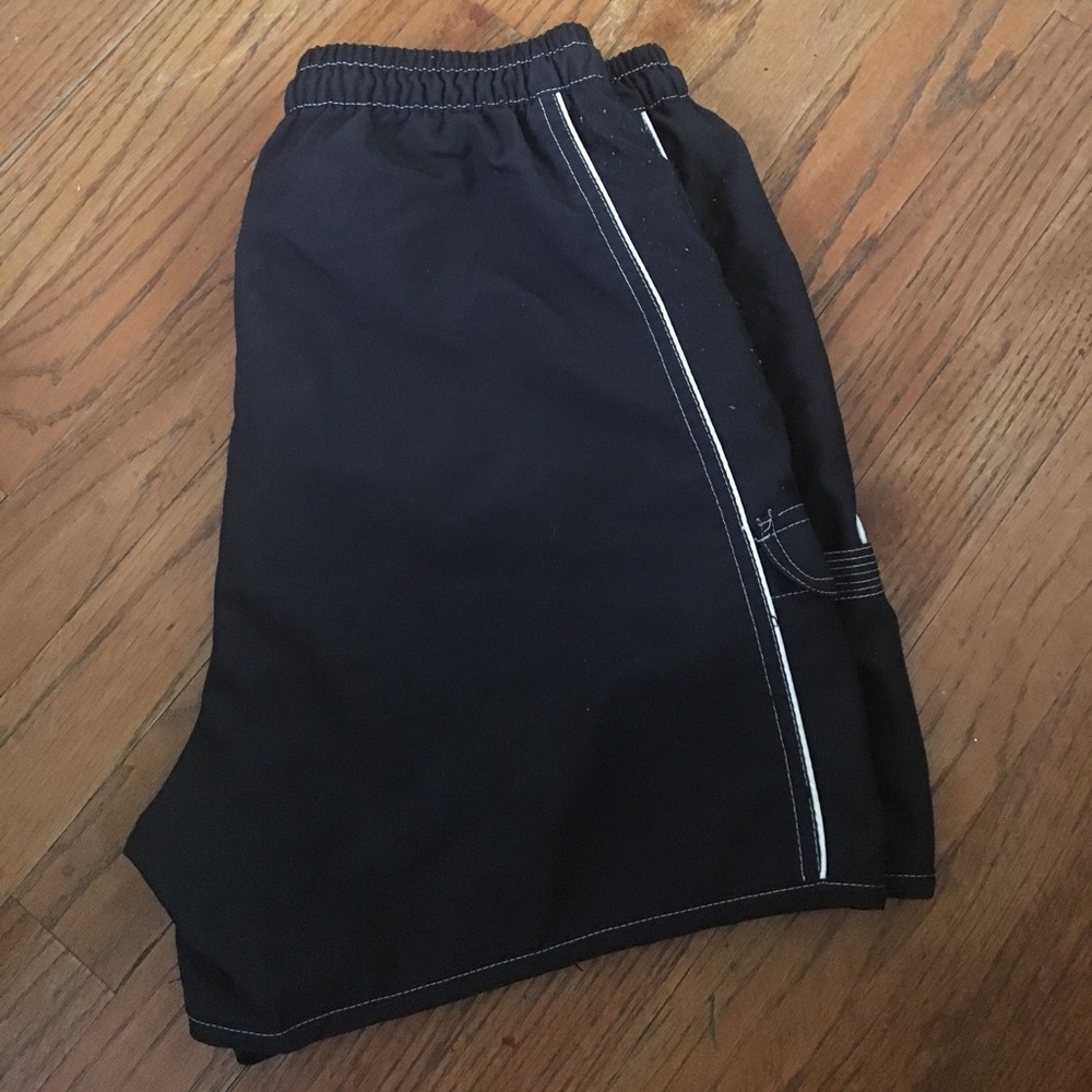 swim trunks - Picture 2 of 2