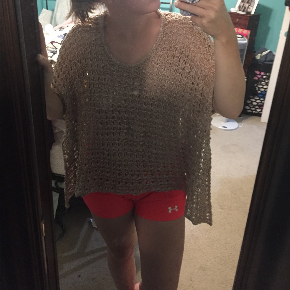 Crotchet overlay top