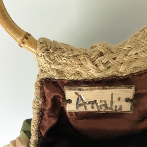 ONE OF A KIND HANDMADE NATURAL BAG.SMALL. GREEN. - Picture 6 of 8