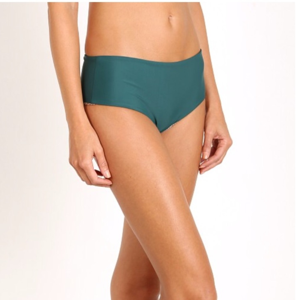 Acacia Duke Bottom in Seaweed