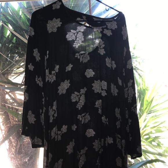 Gray flower dress - Picture 1 of 3