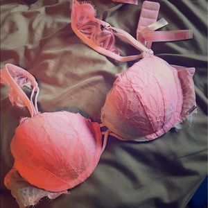 Victoria secrets PINK bra.